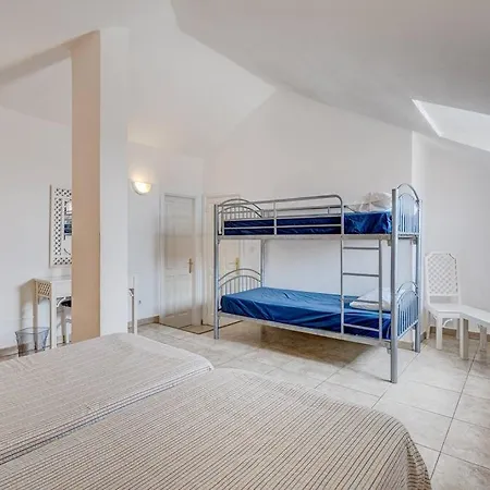 Apartment Royal Garden - 2 Bedroom *